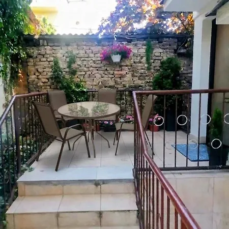 Near Heaven דירה